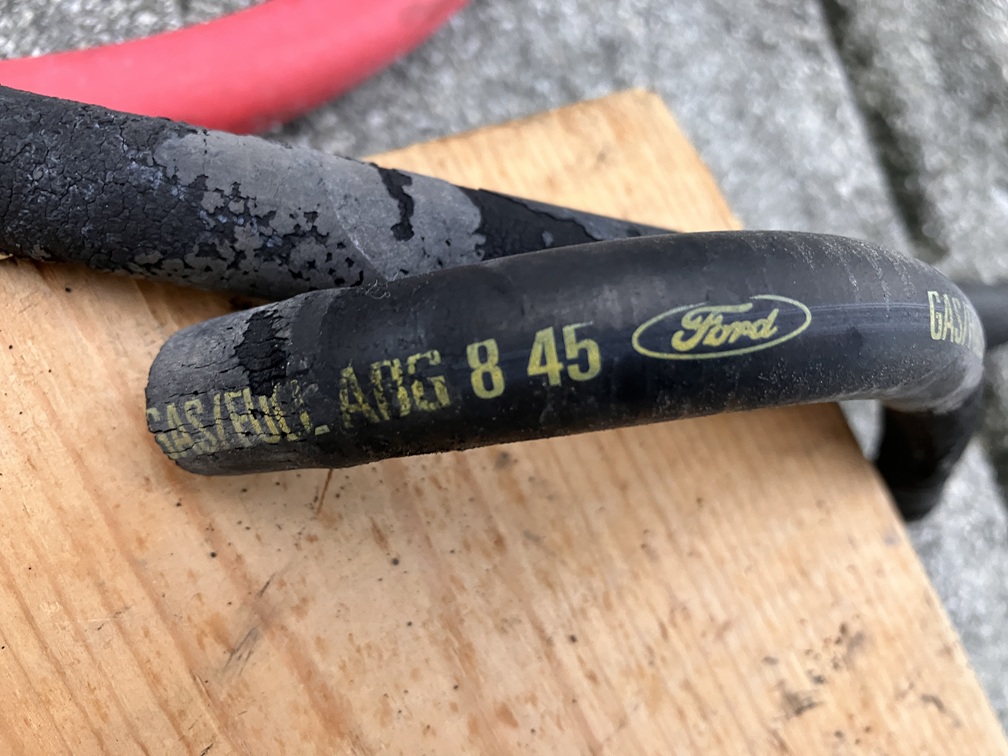 OLD evap hoses-x25.jpg