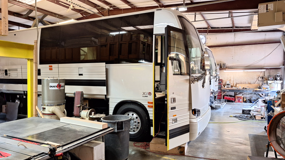 prevost_custom_bus_conversion-4.PNG