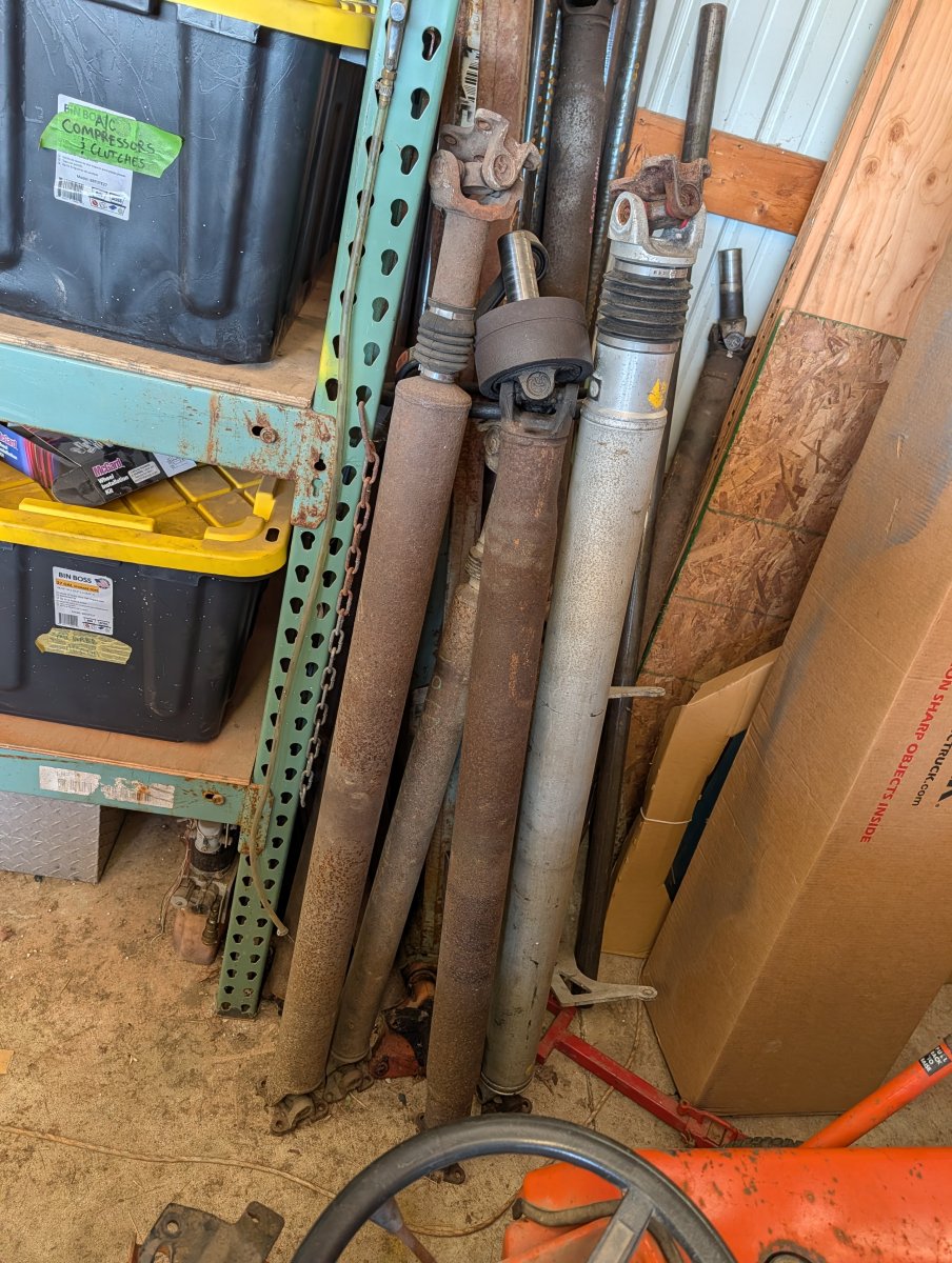 SuperCab 4x4 one-piece driveshafts and 2.3 long tube header