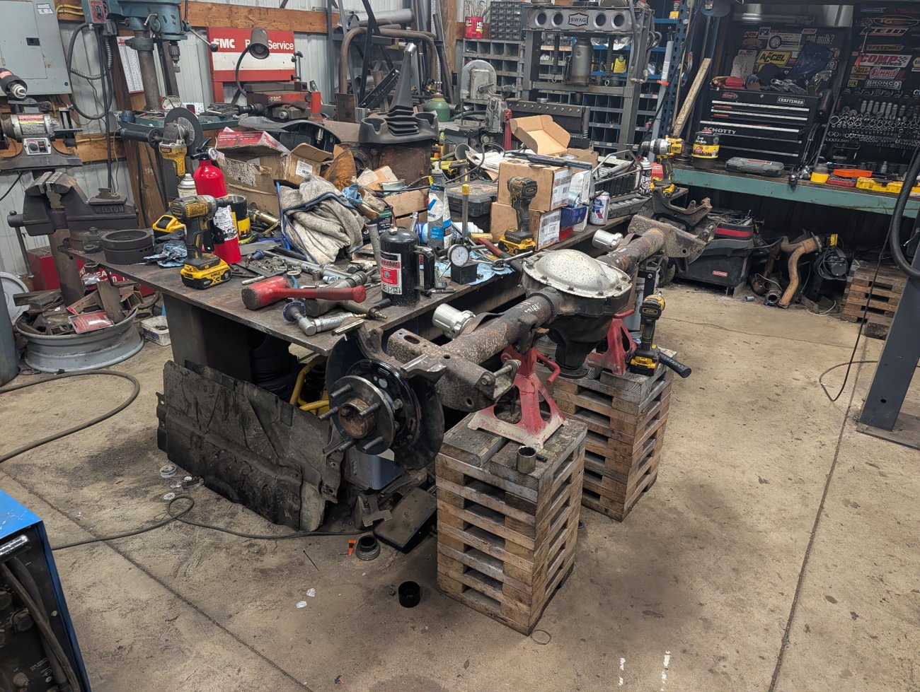 Wife bought me a car (PlumCrazy's Crown Vic Drift Car Build)