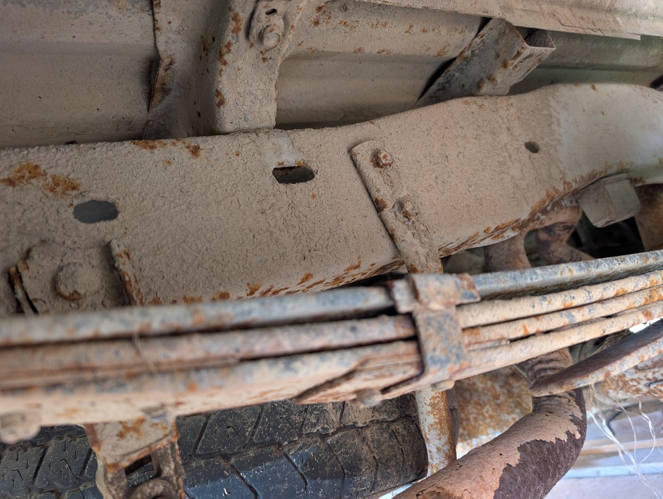 1993 spare tire mount