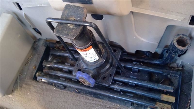 Pic Request: 4th Gen Factory Jack