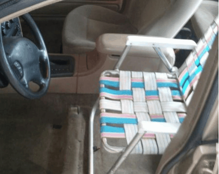Redneck_Car_Chair_grande.png