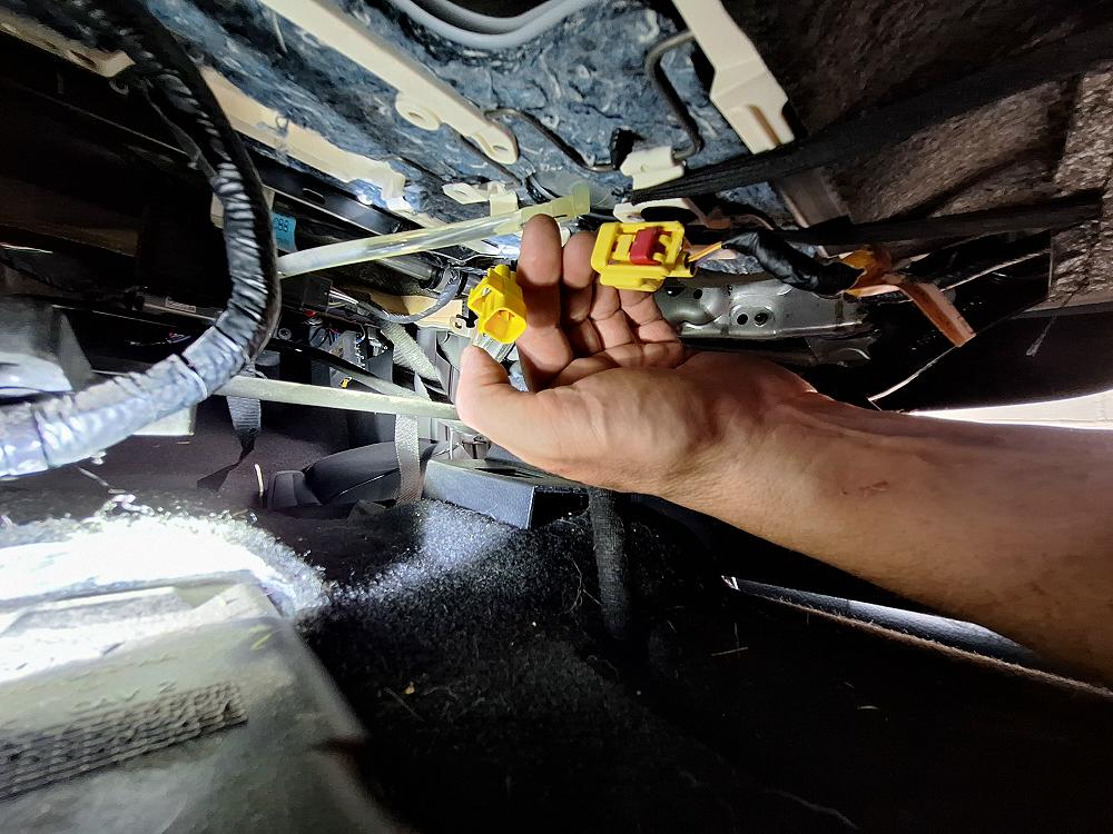 seatcover_2019_ford_ranger_install-310.JPG