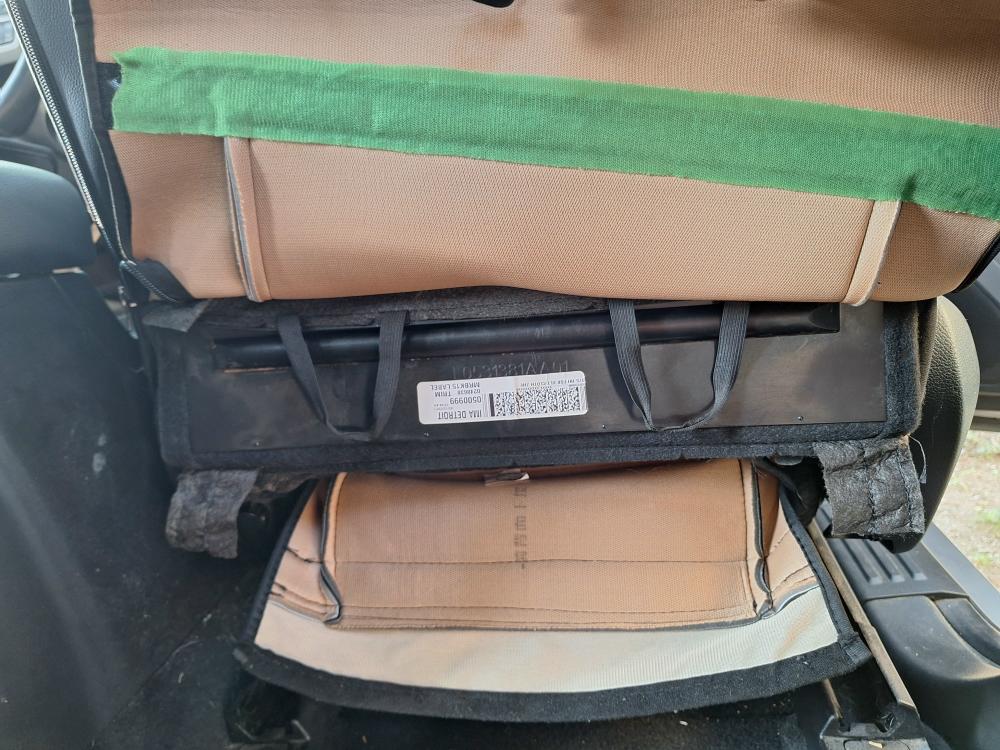 seatcover_2019_ford_ranger_install-320.JPG