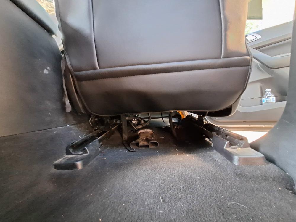 seatcover_2019_ford_ranger_install-370.JPG