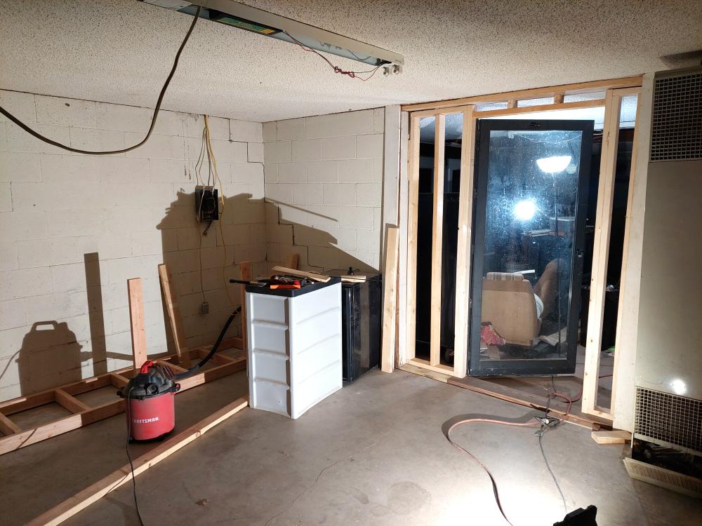 shop-mid-room-100.JPG