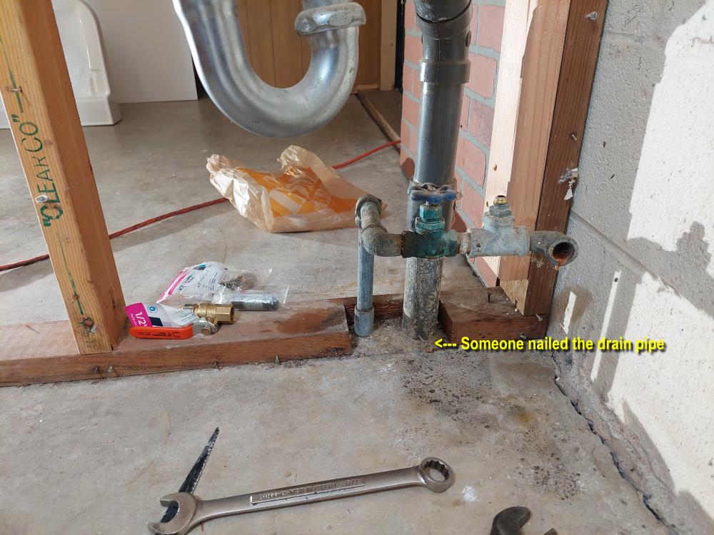 shop_bathroom_120.JPG
