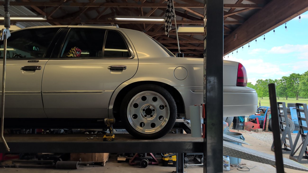 Wife bought me a car (PlumCrazy's Crown Vic Drift Car Build)