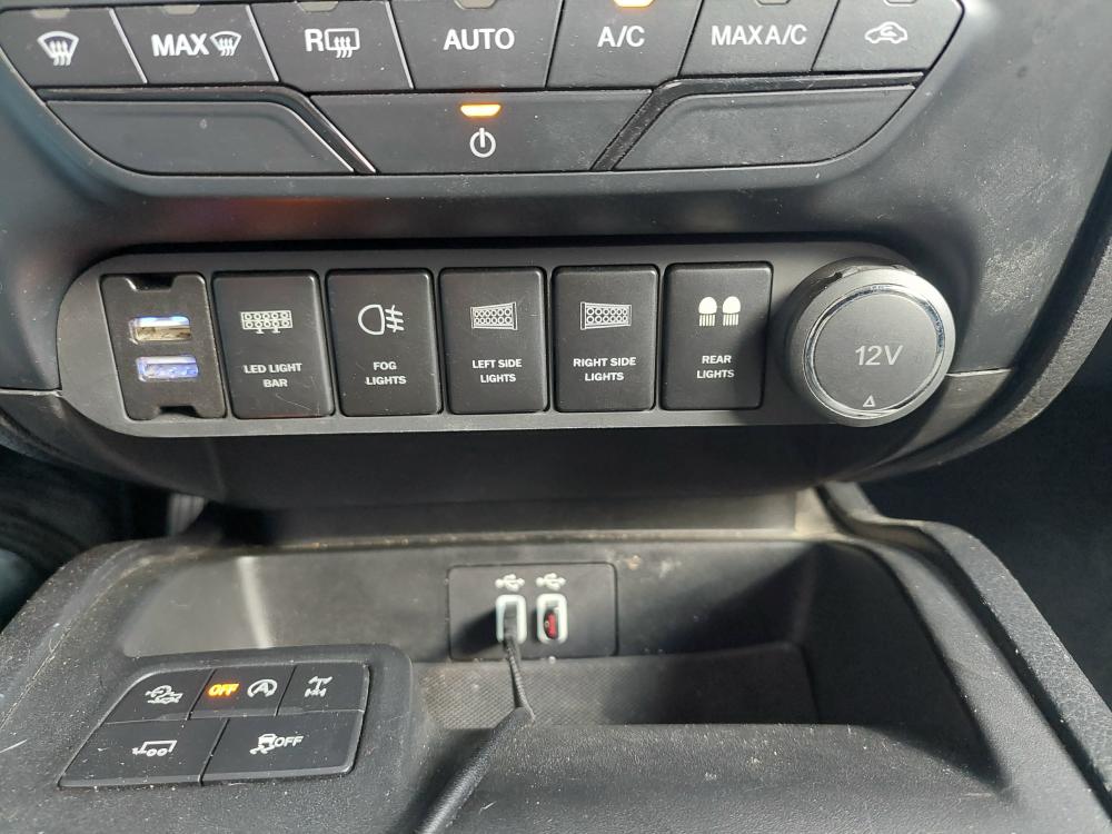 switch-panel.JPG