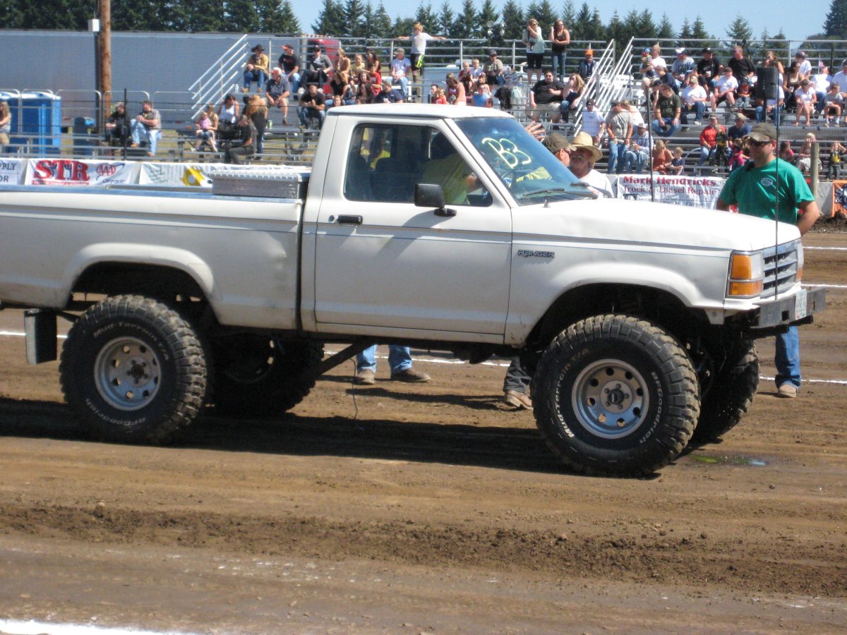 Tractor Pull 016.jpg