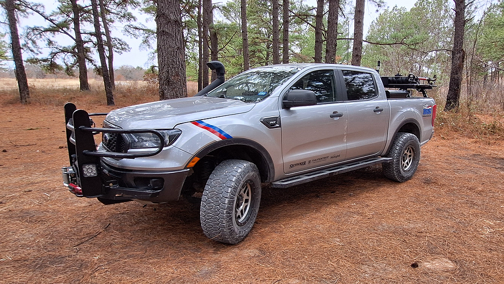 trs-3_2021_ford_ranger_fx4_maxxis_razr_at-2.PNG