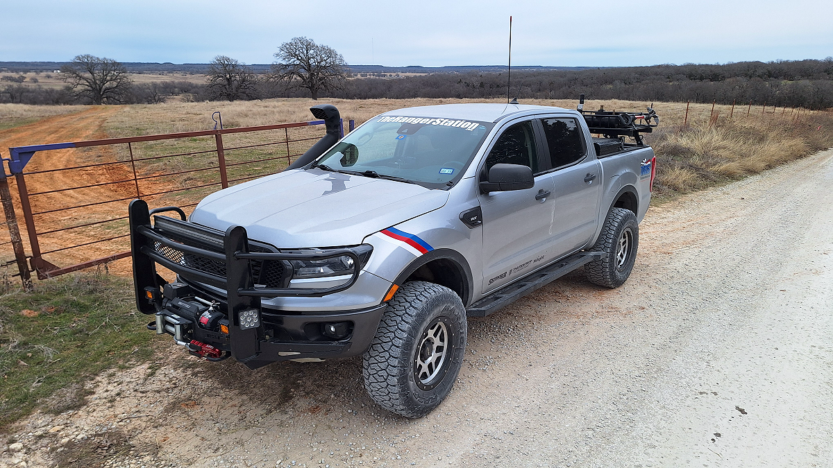 trs-3_2021_ford_ranger_fx4_maxxis_razr_at-5.PNG