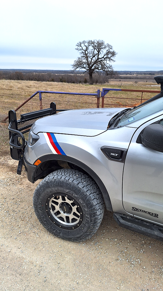 trs-3_2021_ford_ranger_fx4_maxxis_razr_at-7_skyjacker_suspension.PNG