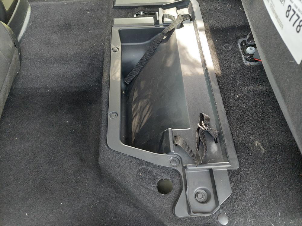 trs-3_ford_ranger_trail_comms_cb_antenna_1300.JPG