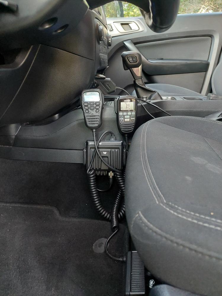 trs-3_ford_ranger_trail_comms_midland_mxt275_microm_mobile_gmrs_800.JPG
