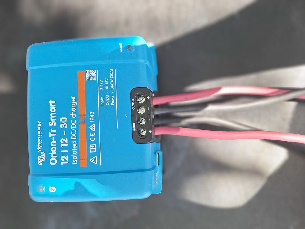 victron_dc_to_dc_charger-105.JPG