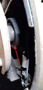 Wheel Axle leak 3.jpg