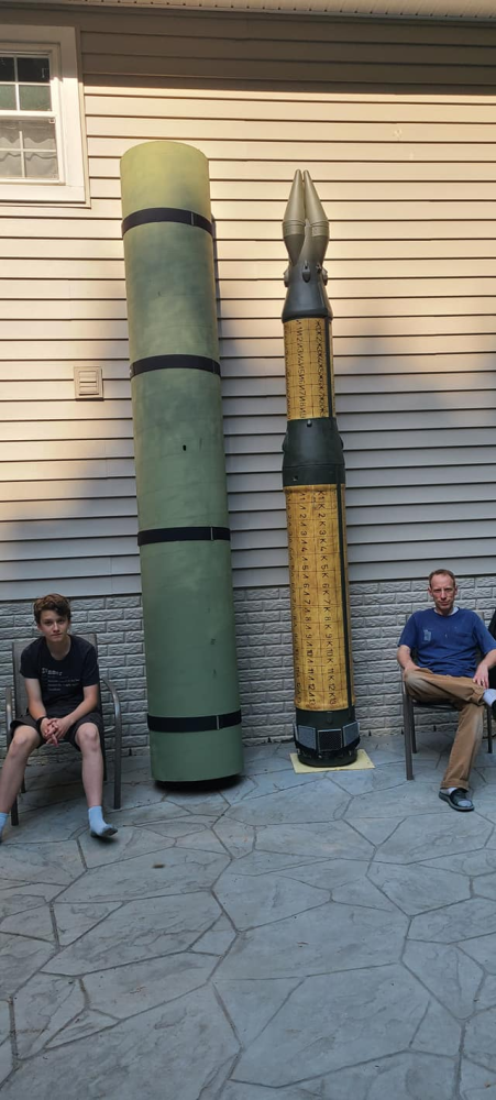 Aaron's rocket.png
