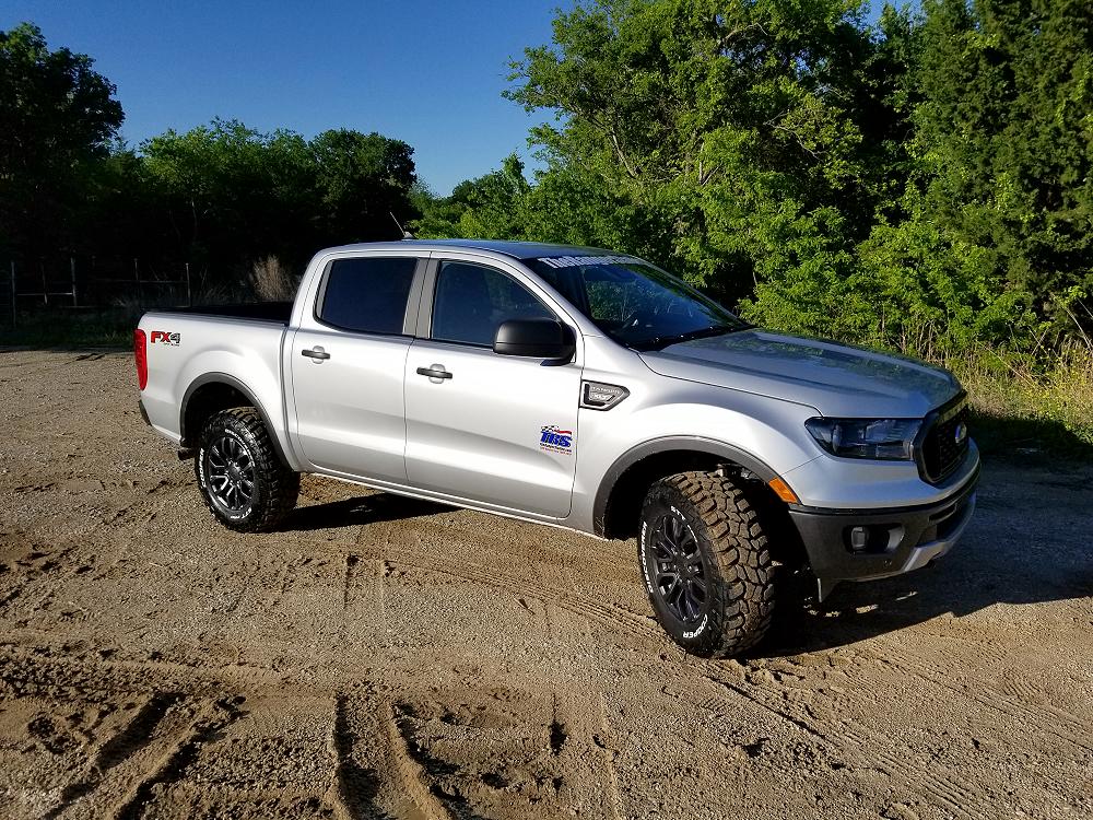 cooper_discoverer_stt_pro_2019_ford_ranger.JPG