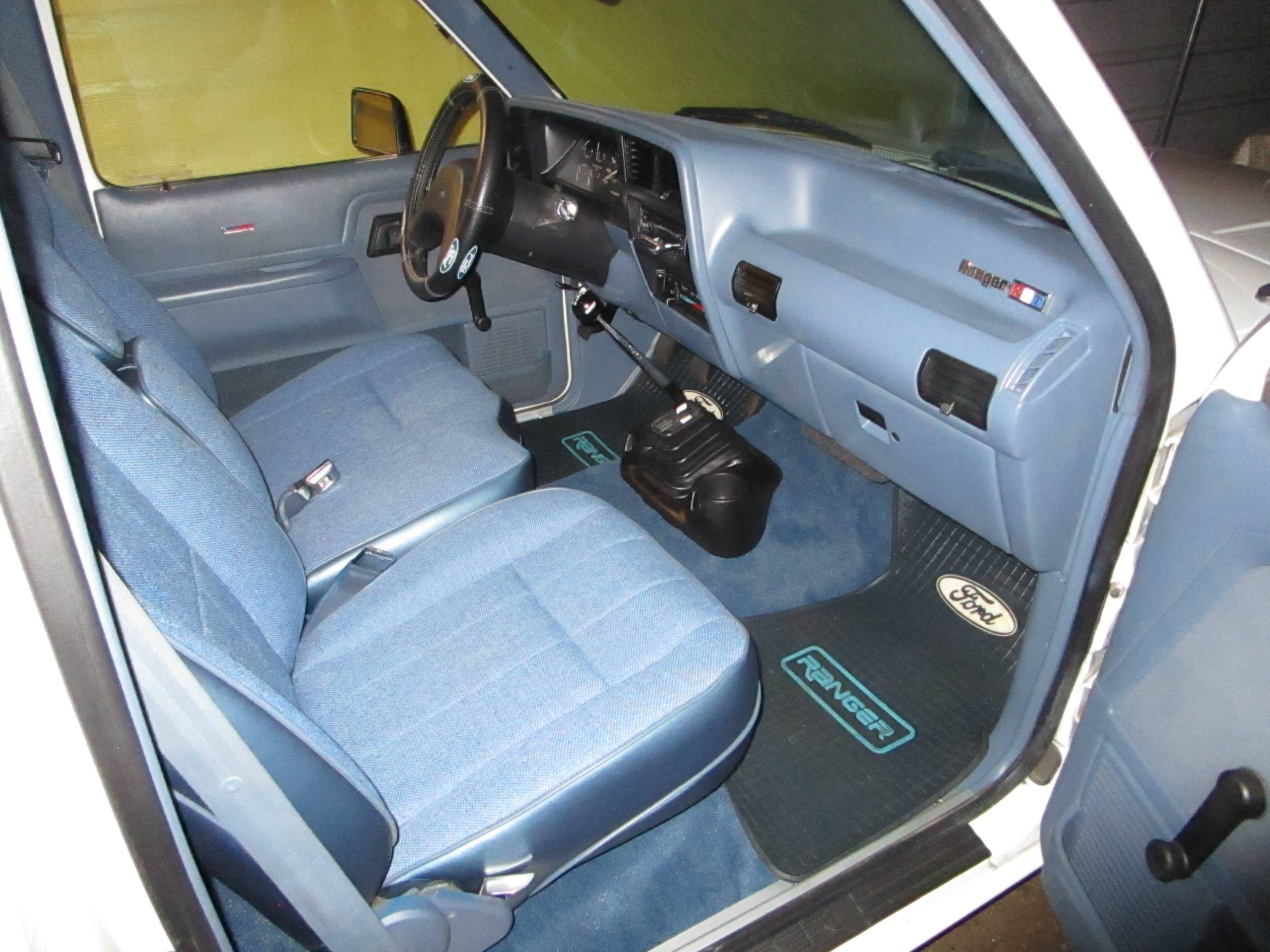 1992 Ranger XLT interior