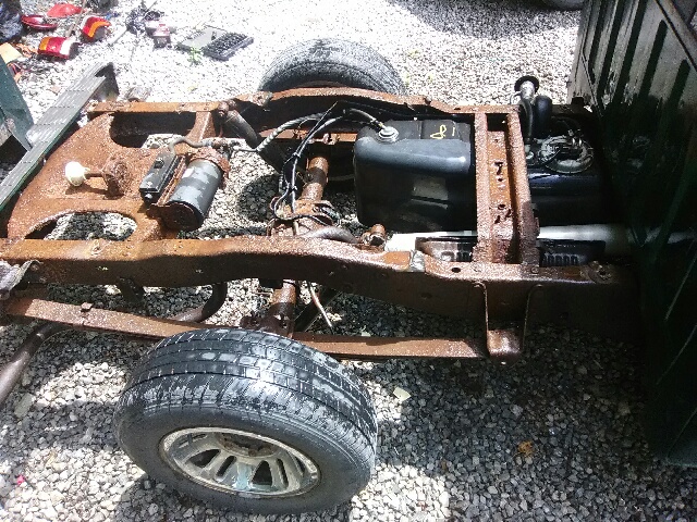 ranger fuel pump bed off.jpg