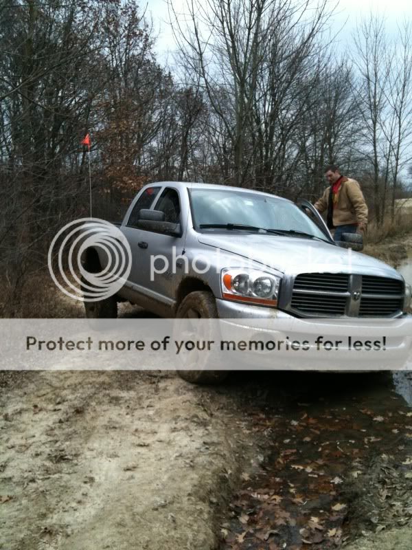 Offroading with some buddies... NOT 56K FRIENDLY!!!