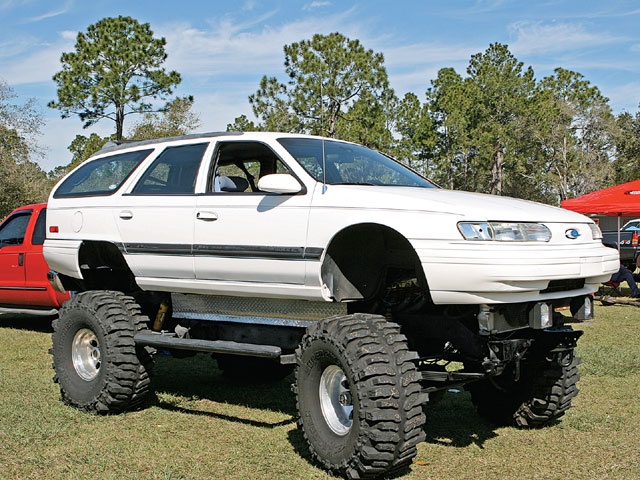 a81daa86bf6bf99d16410c344e0e088d--lifted-cars-kit-cars.jpg