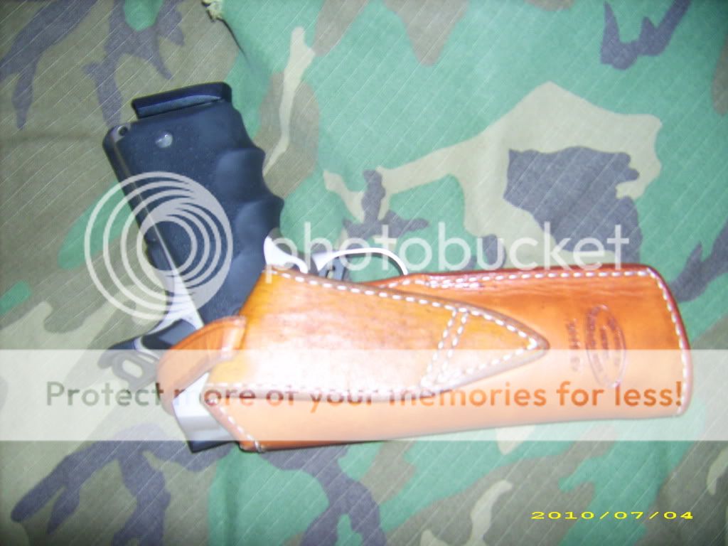holster005.jpg
