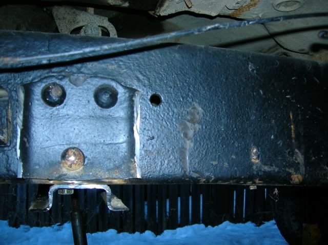 BroncobuildtummytuckRAbrkt010.jpg