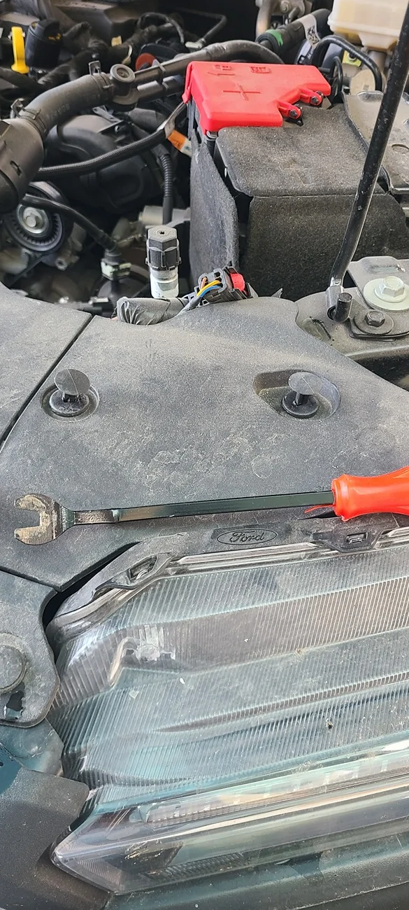 Ford Ranger Ranger raptor grill on a regular ranger, with pics 20260204_092334