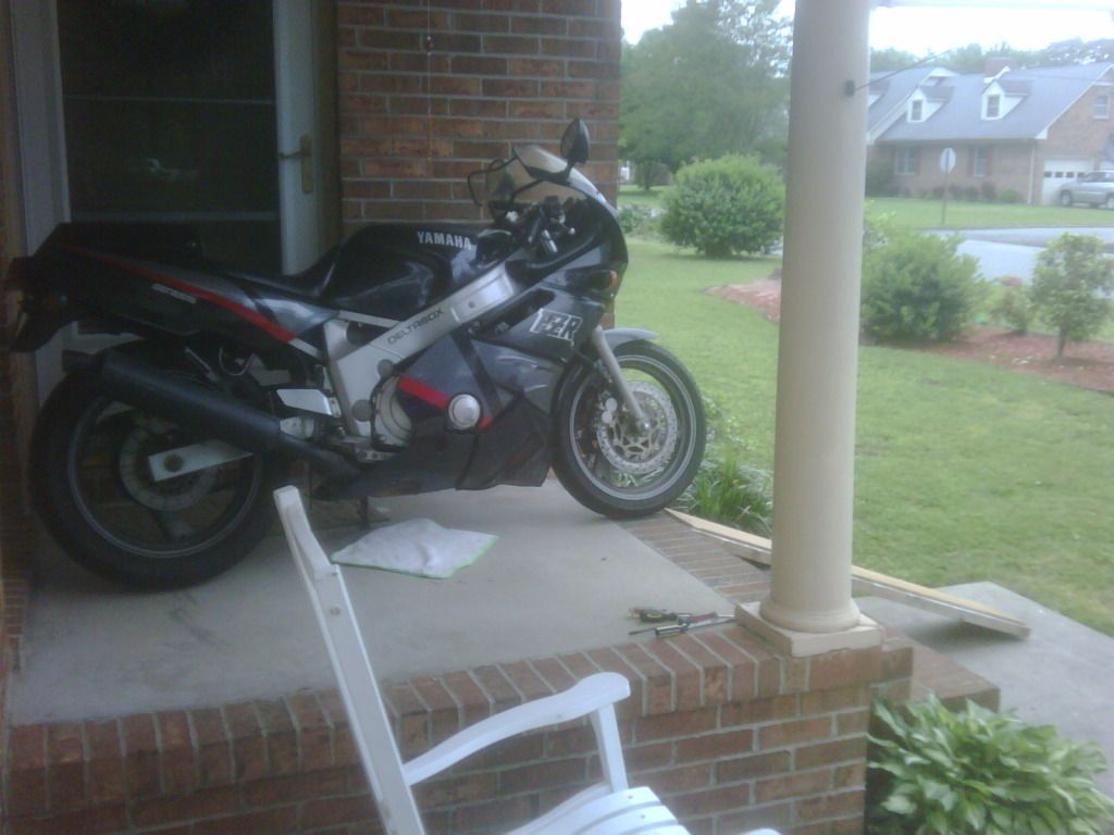 90FZR600.jpg