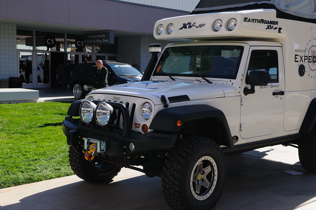 411001311_CxK2W-XL.jpg