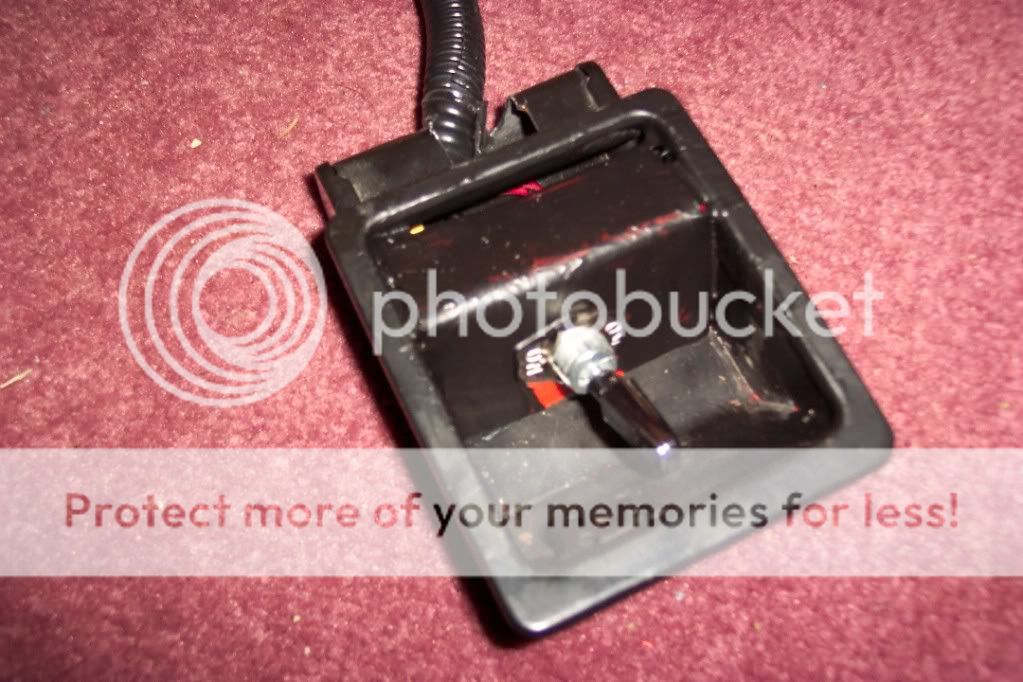 Hiddenswitchcloseup.jpg