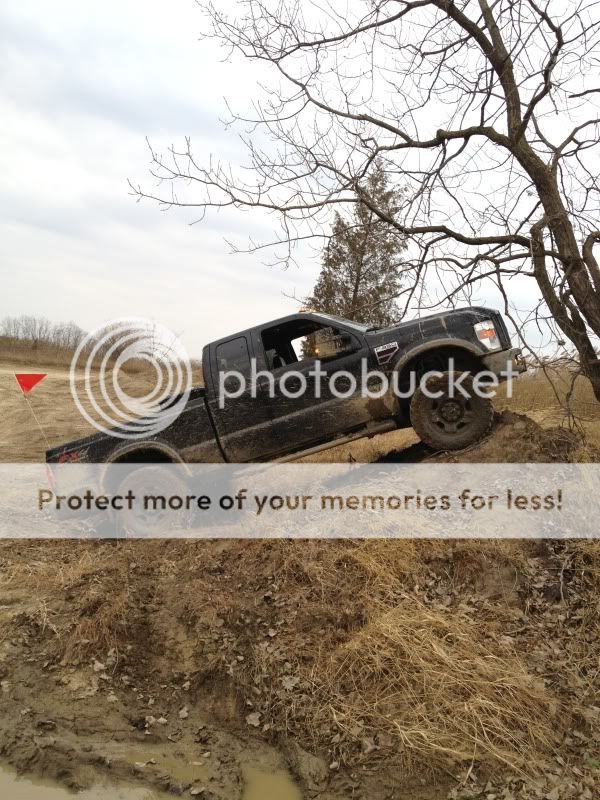 Offroading with some buddies... NOT 56K FRIENDLY!!!