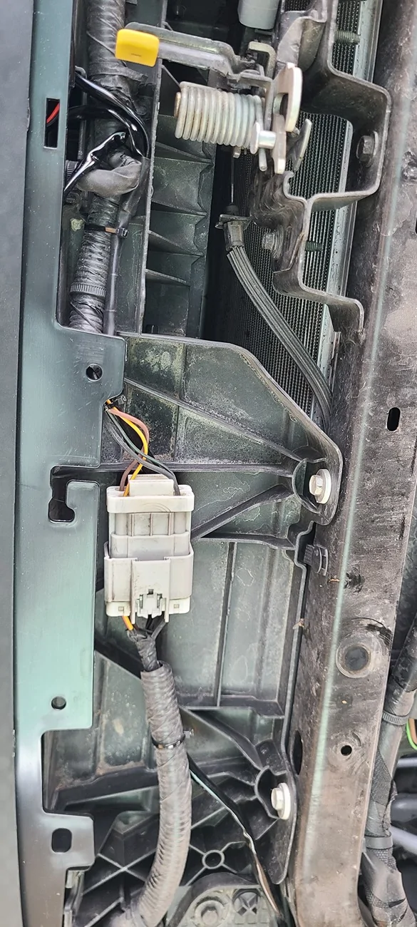 Ford Ranger Ranger raptor grill on a regular ranger, with pics 20260204_104054