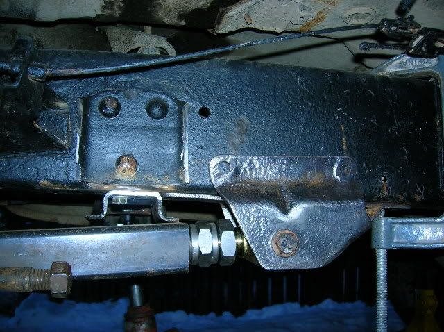 BroncobuildtummytuckRAbrkt015.jpg