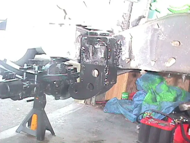 15272left_front_hanger.jpg