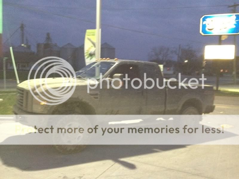 Offroading with some buddies... NOT 56K FRIENDLY!!!