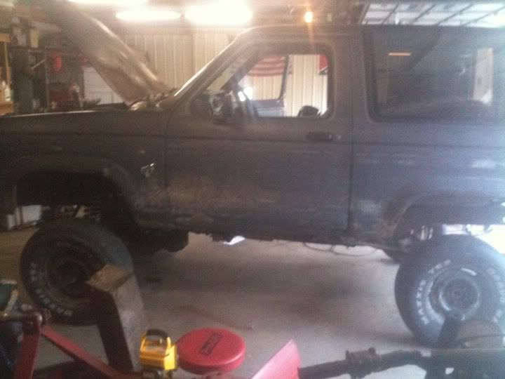 liftwithstocktires.jpg