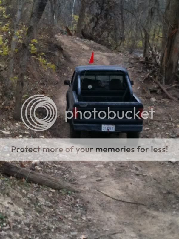 Offroading with some buddies... NOT 56K FRIENDLY!!!