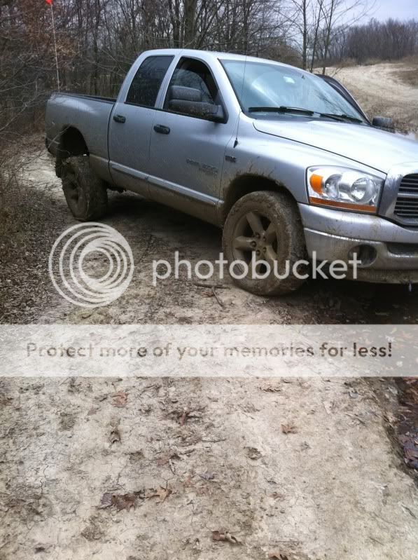 Offroading with some buddies... NOT 56K FRIENDLY!!!