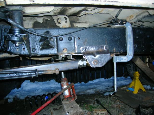 BroncobuildtummytuckRAbrkt017.jpg