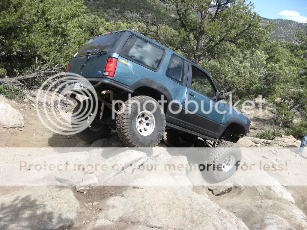 FourWheelinChinamens08090.jpg
