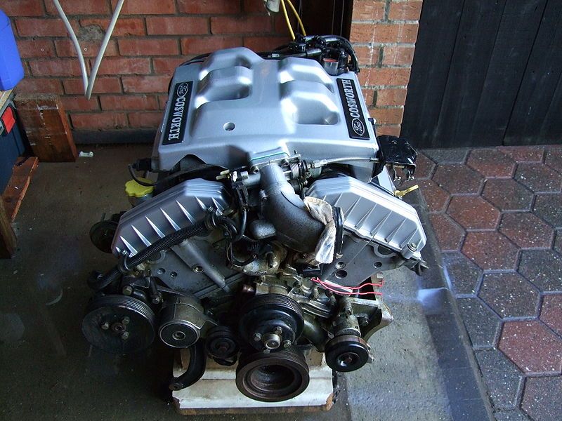 800px-Cosworth_V6_24v1_zps489e7285.jpg