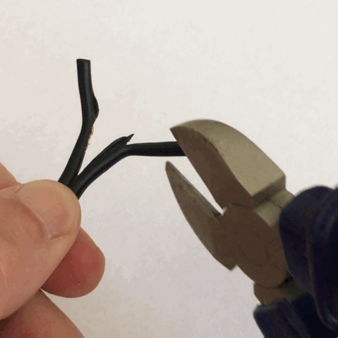Verwendung_einer_Elektrozange.gif