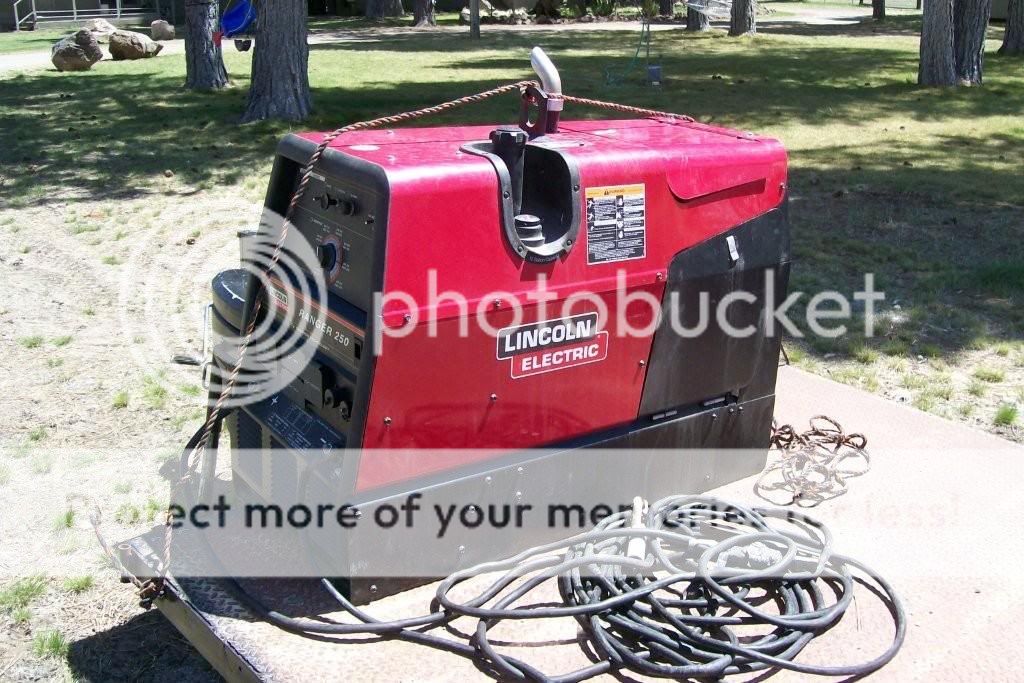 LincolnRanger250WelderGenerator.jpg