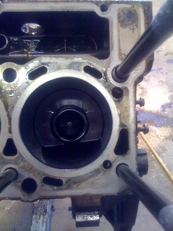 8piston-1.jpg