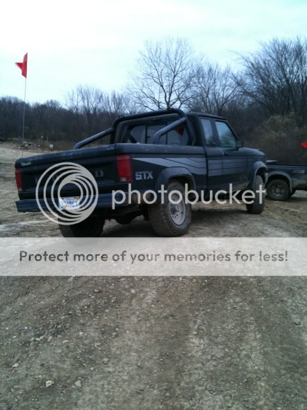 Offroading with some buddies... NOT 56K FRIENDLY!!!