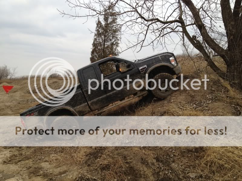 Offroading with some buddies... NOT 56K FRIENDLY!!!